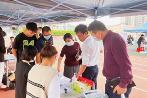 【人文就业】bw必威西汉姆联官网组织全体毕业生参加2023届广西艺术类高校毕业生双向选择洽谈会